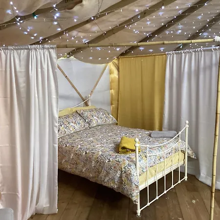 Vigo Retreat Yurt Hotel Wrotham Exterior photo